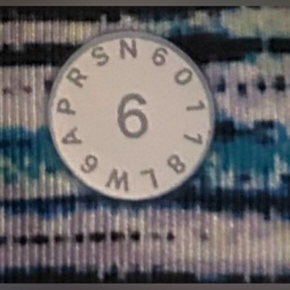 Lululemon Wunder Under
Crop (Hi-Rise) Blurry Belle Multi - Picture 9 of 9